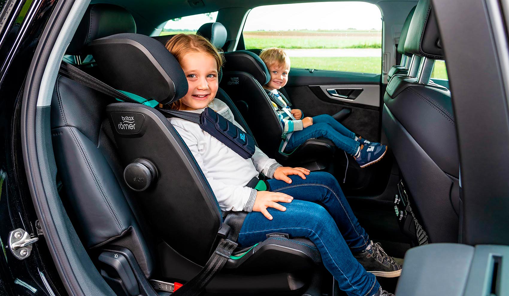 Britax Roemer Advansafix i-Size купите в фирменном магазине. Бесплатная  доставка по Москве, быстрая доставка по России.